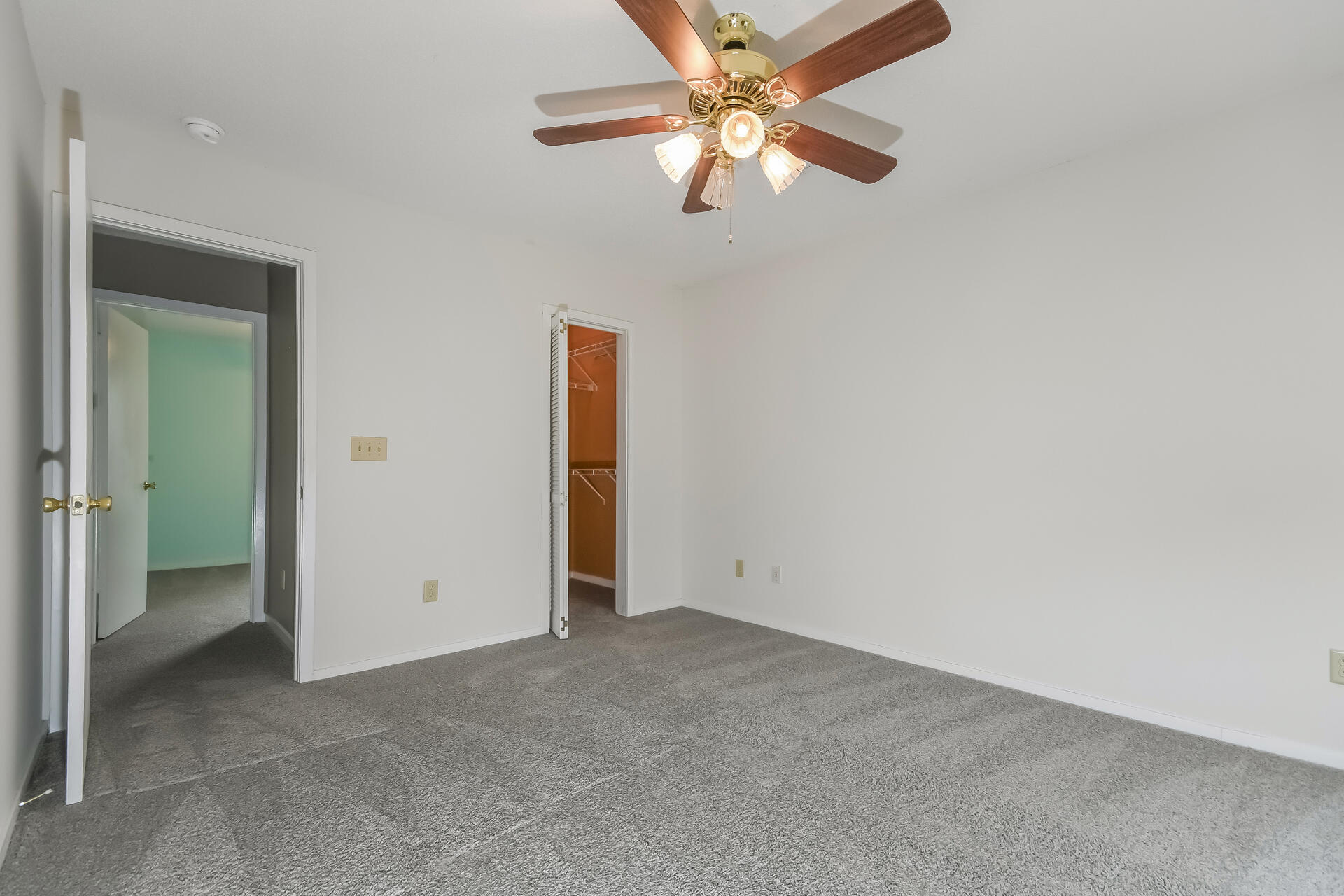 2054 Willowdale Court