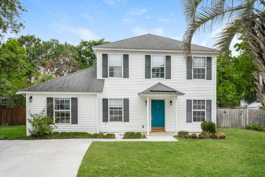 Photo of 2054 Willowdale Court, Mount Pleasant, SC 29466 (MLS # 26013850)