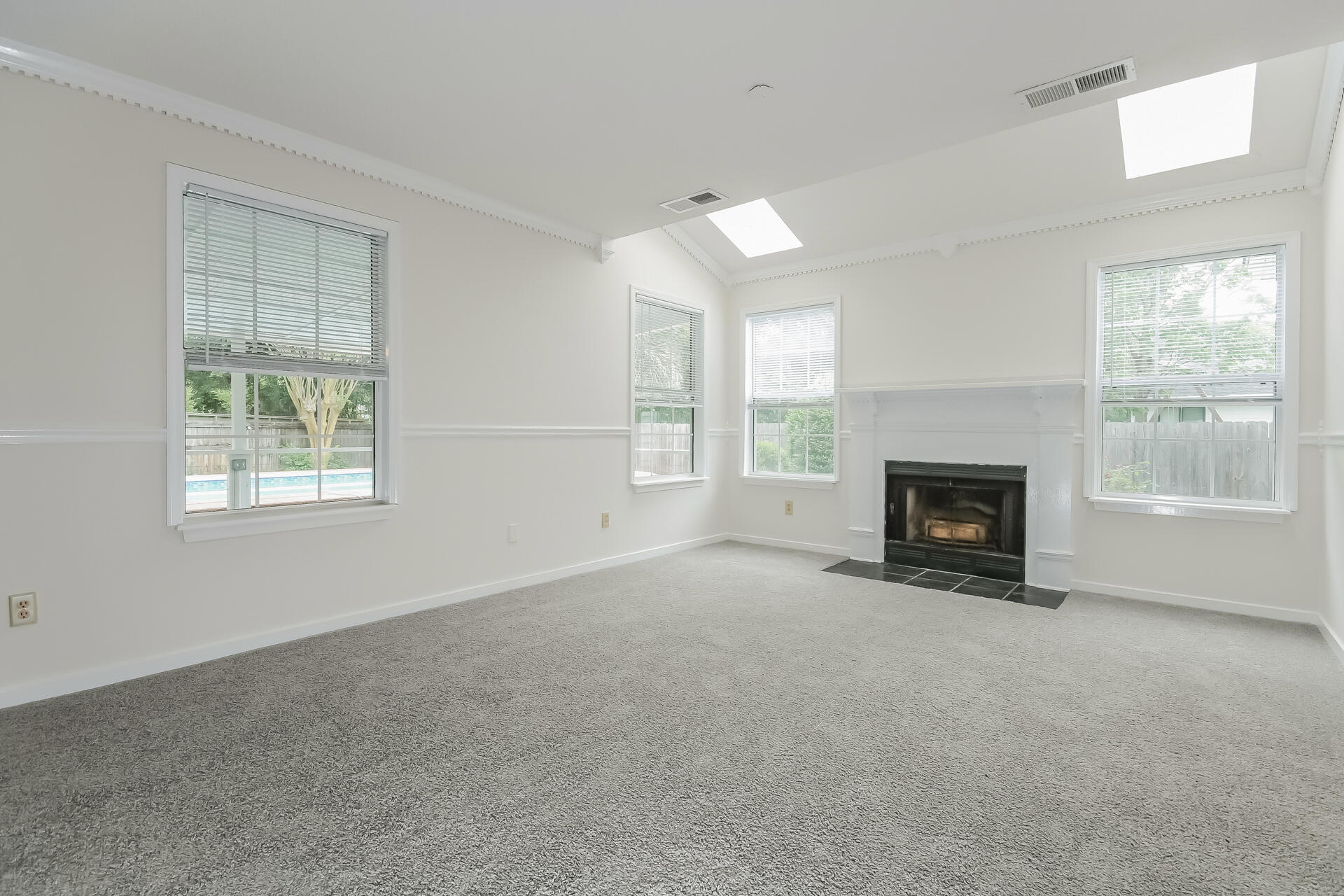 2054 Willowdale Court