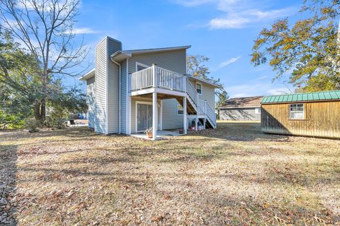 A home in North Charleston