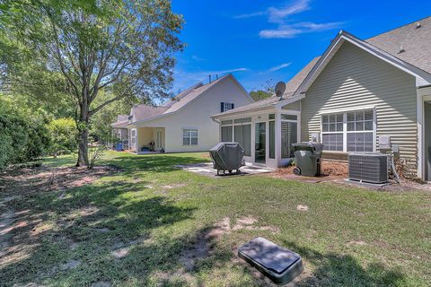 A home in North Charleston