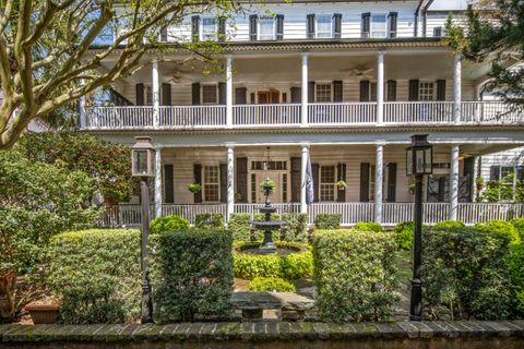 Photo of 54 King Street, Charleston, SC 29401 (MLS # 26009066)