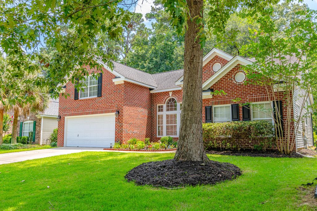 Photo of 808 Long Drive Road, Summerville, SC 29485 (MLS # 26002546)