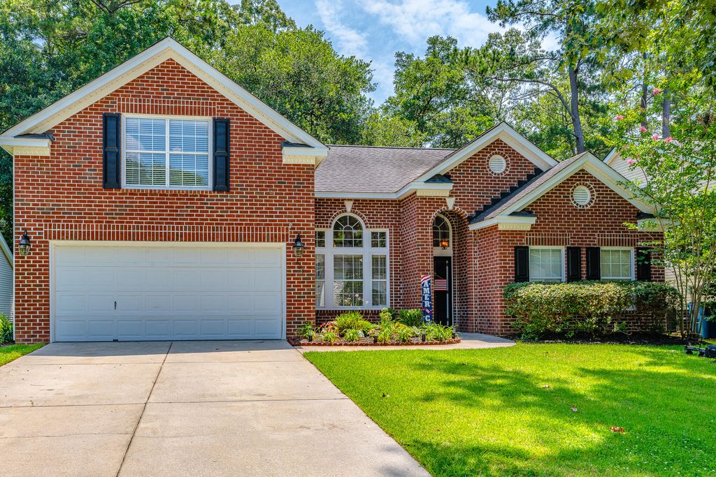 Photo of 808 Long Drive Road, Summerville, SC 29485 (MLS # 26002546)