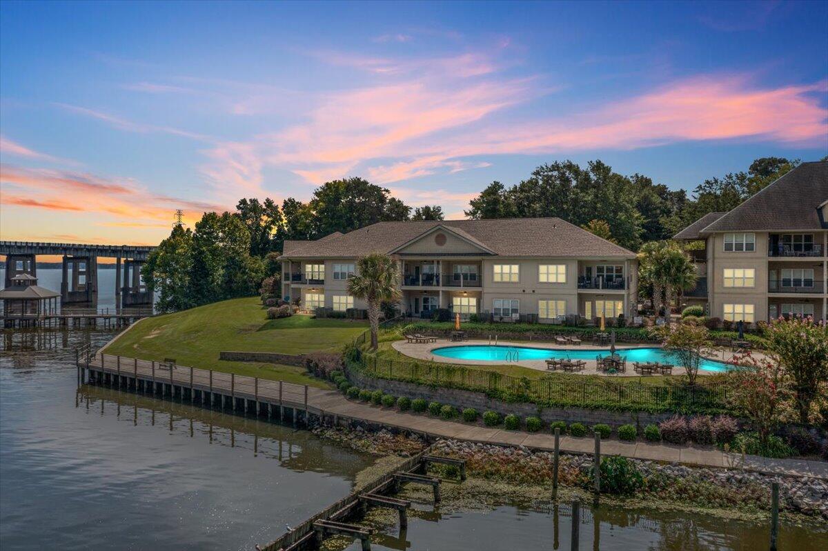 507 Ballard Lane