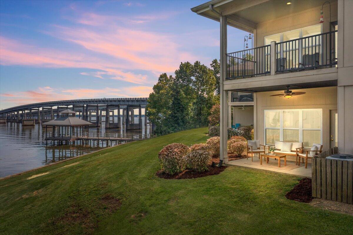 507 Ballard Lane