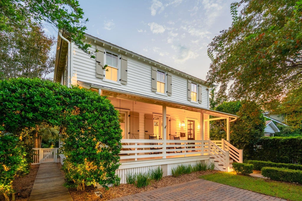 Photo of 913 Pitt Street, Mount Pleasant, SC 29464 (MLS # 26024874)