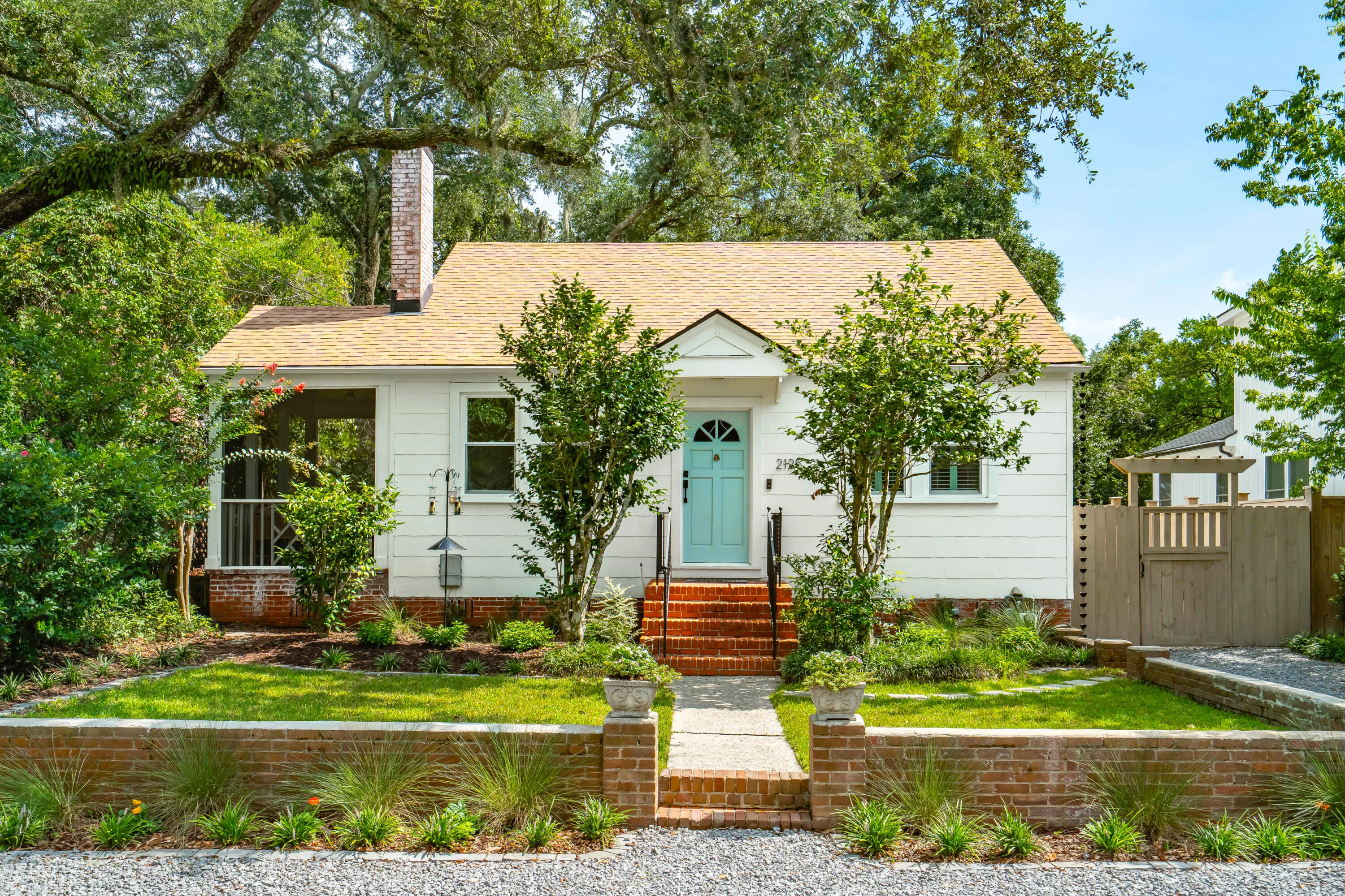 2125 Medway Road
