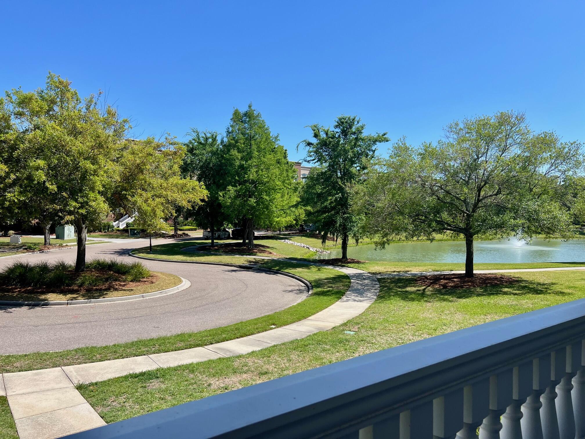 144 Fairbanks Oak Alley 4a