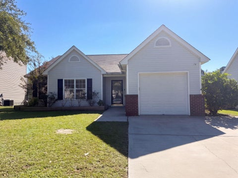 Photo of 5138 Thornton Drive, Summerville, SC 29485 (MLS # 26028388)
