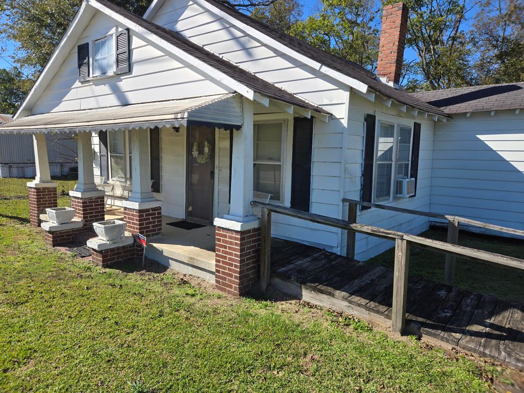 Photo of 377 Sprinkle Avenue, Orangeburg, SC 29115 (MLS # 25031679)