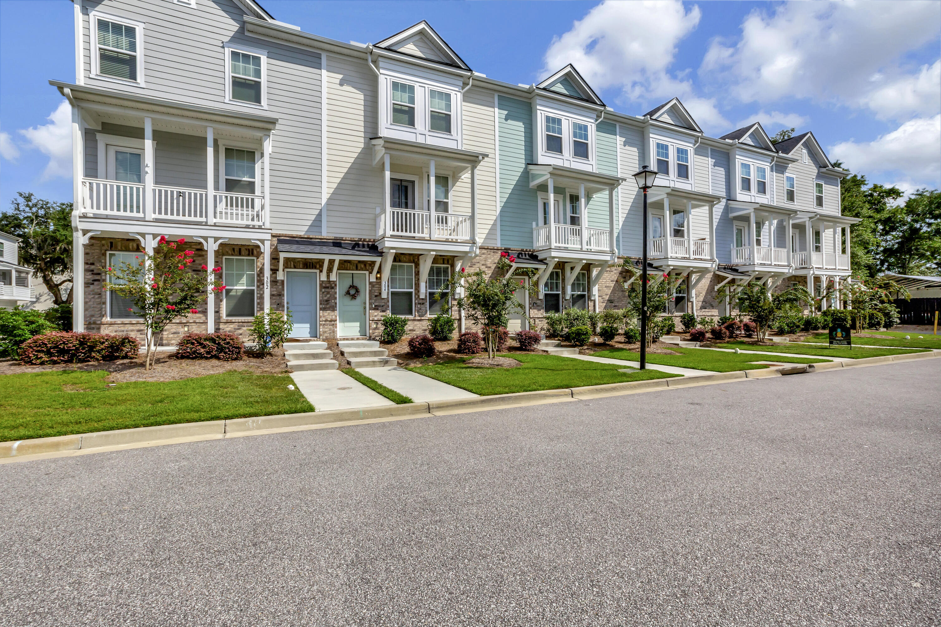306 Pathfinder Way