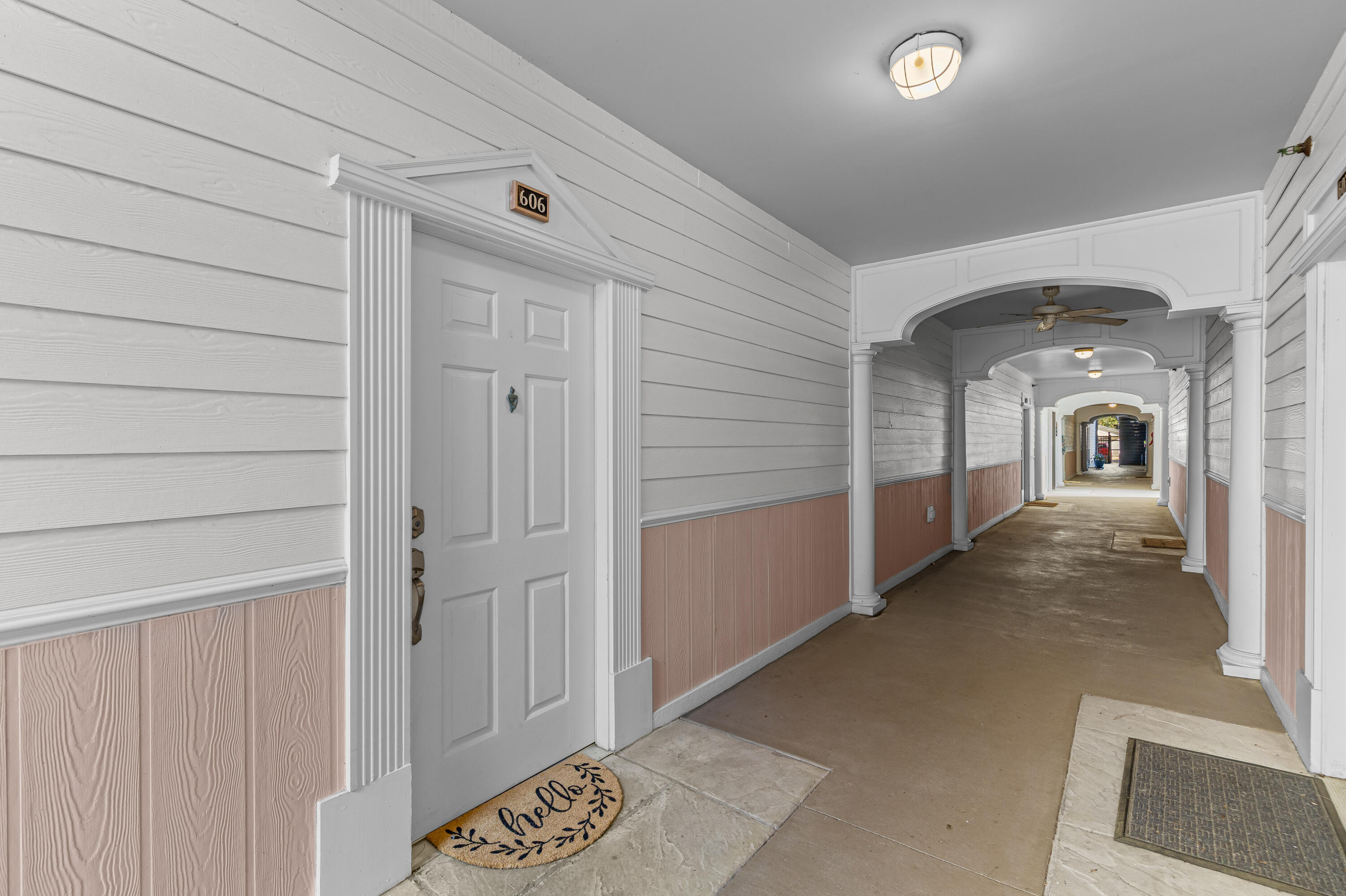 1025 Riverland Woods Place 606