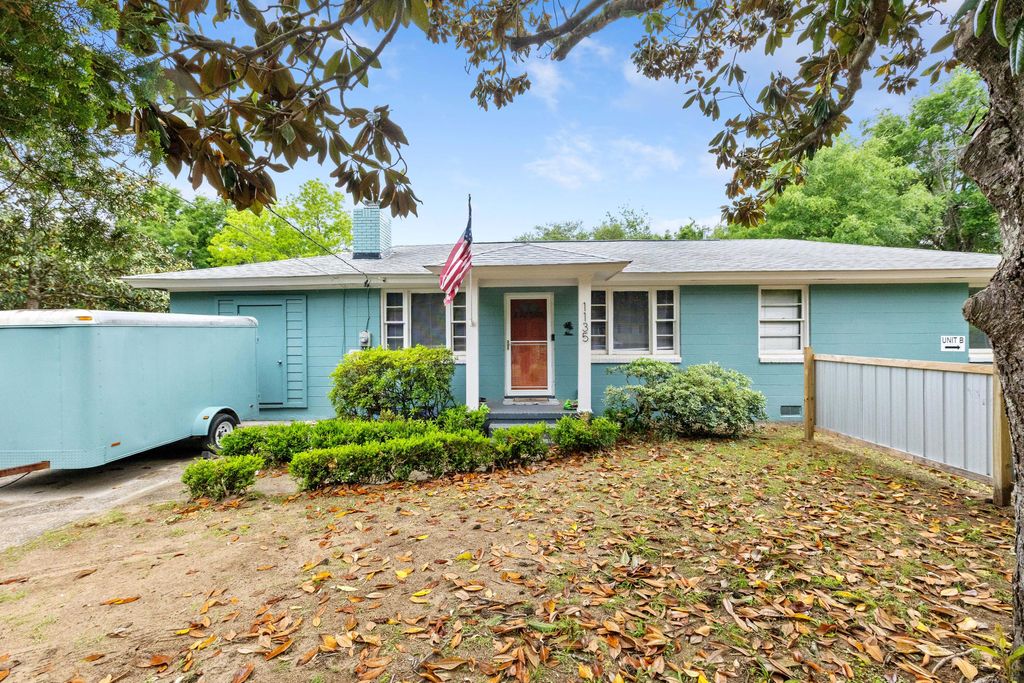 Photo of 1135 Greenhill Road, Charleston, SC 29412 (MLS # 26012816)