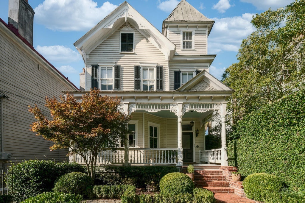 Photo of 66 Vanderhorst Street, Charleston, SC 29403 (MLS # 26029055)