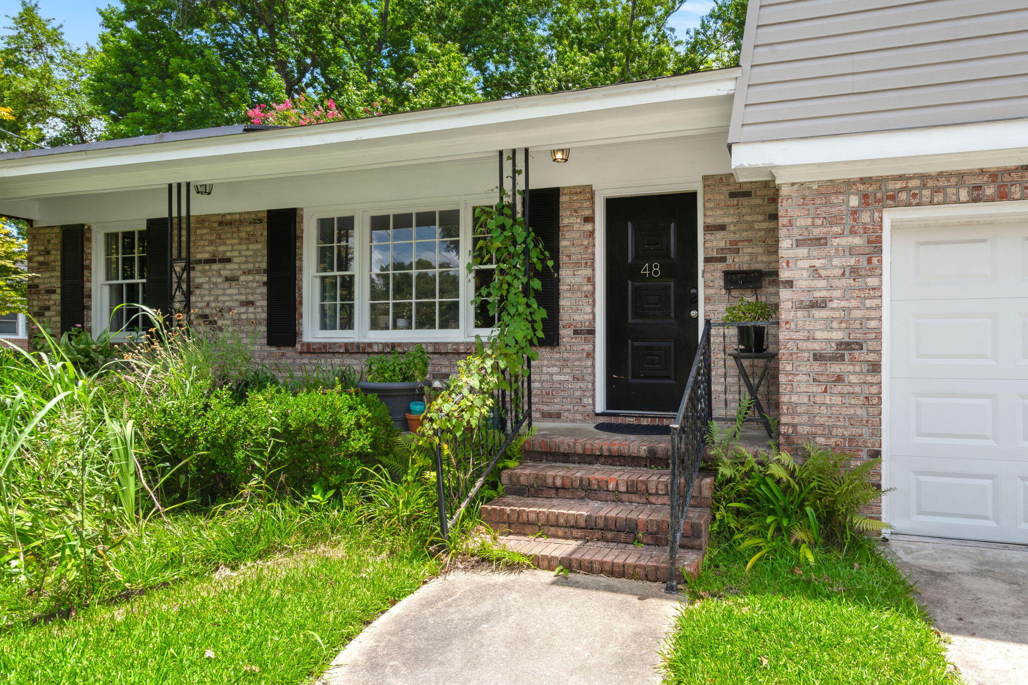 48 Heathwood Drive