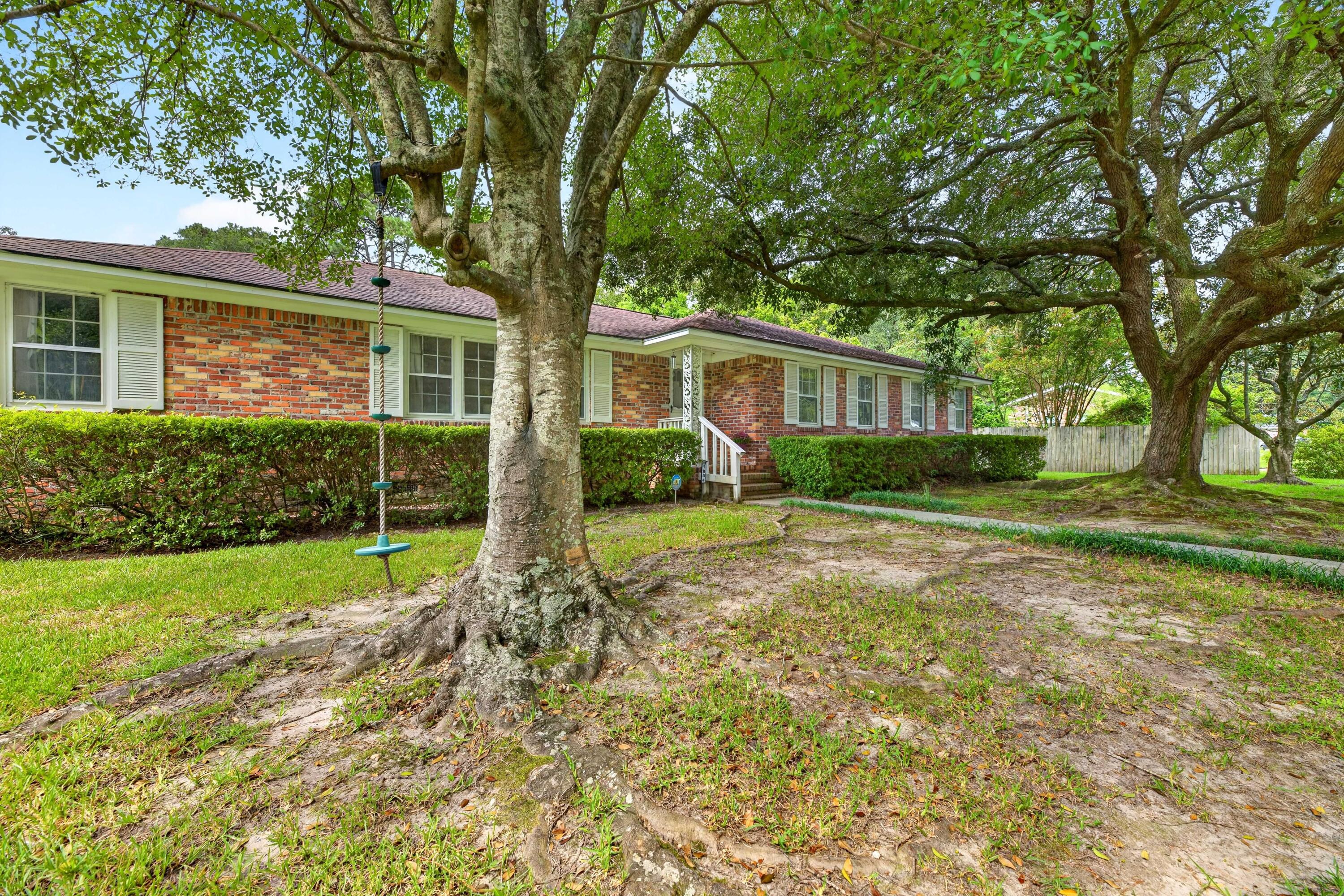 1884 Saint Julian Drive