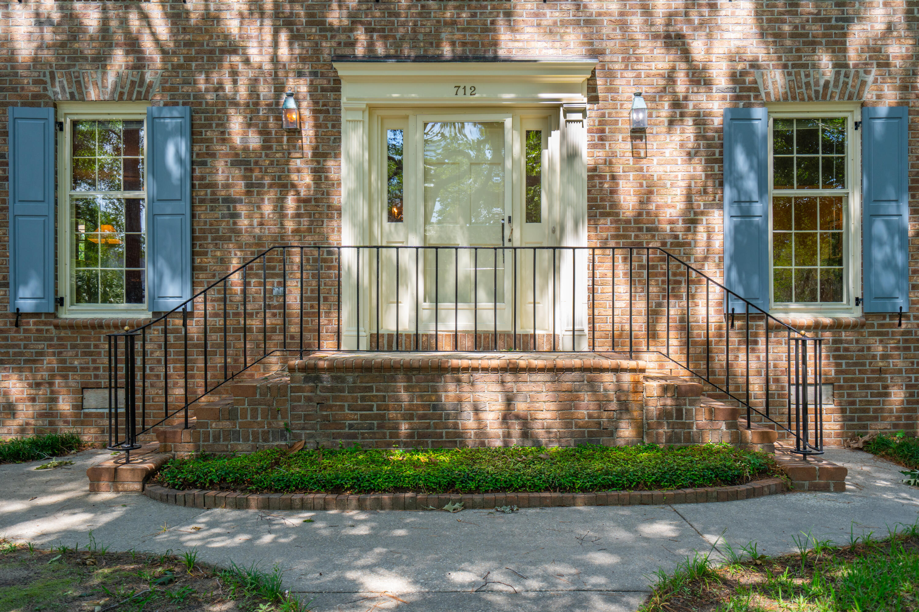 712 Wakendaw Boulevard