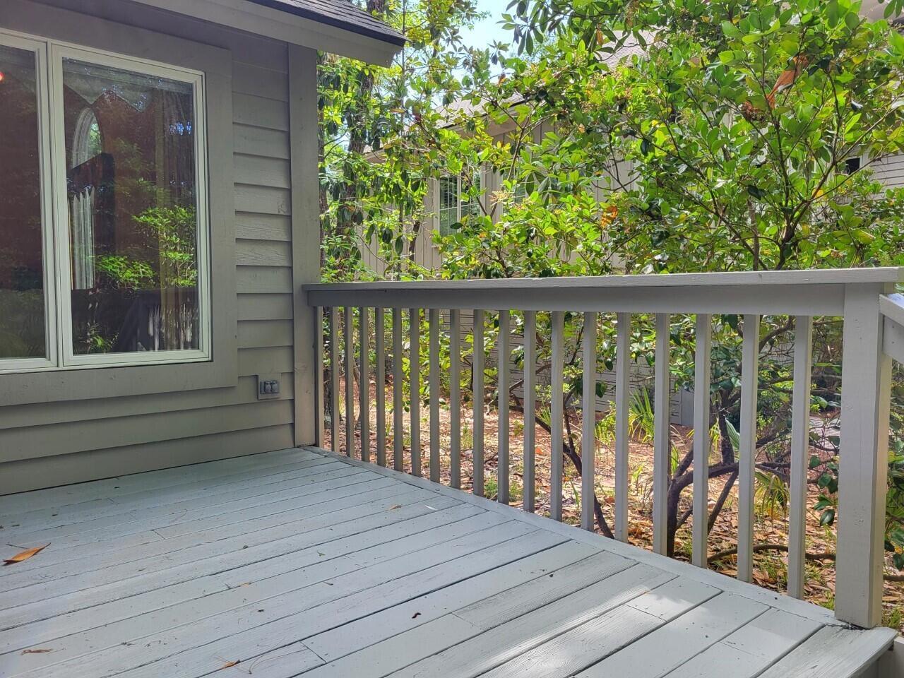2743 Old Oak Walk