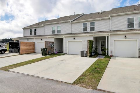 A home in Summerville