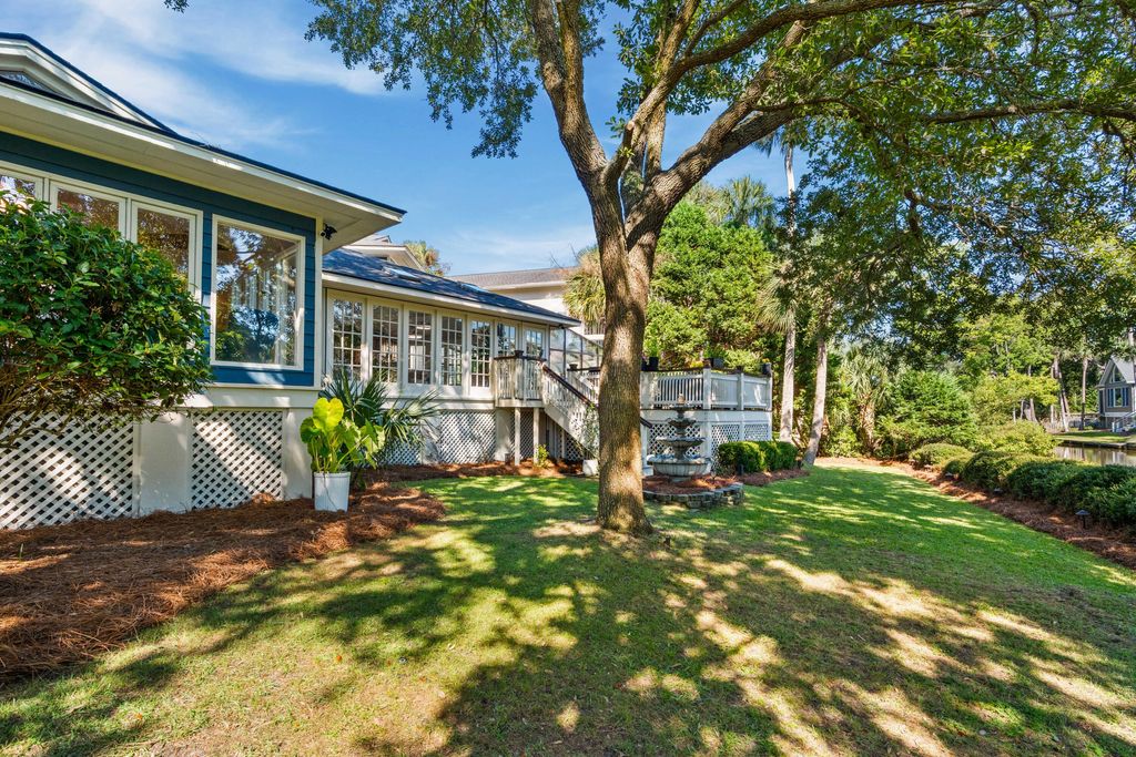 Photo of 6 Sandwedge Lane, Isle of Palms, SC 29451 (MLS # 25026321)