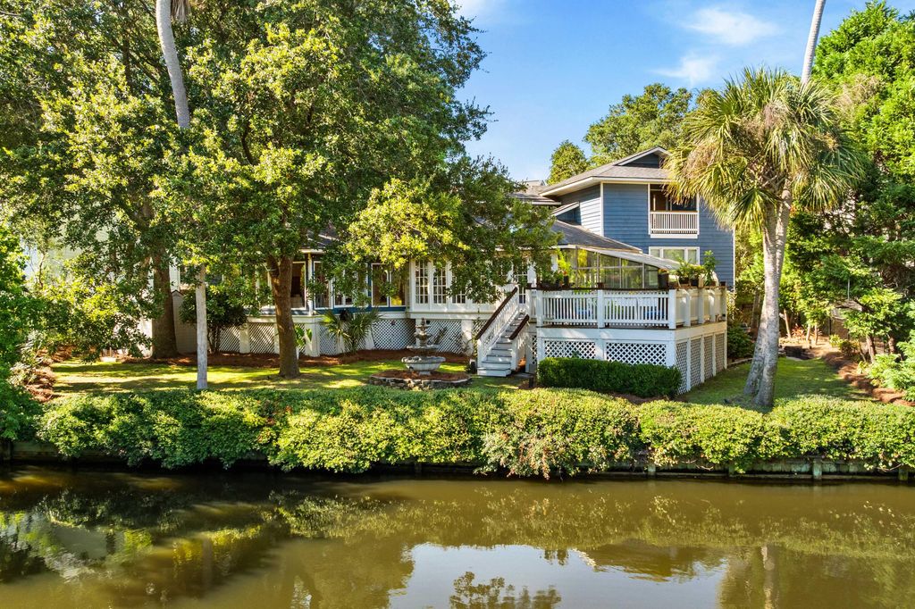 Photo of 6 Sandwedge Lane, Isle of Palms, SC 29451 (MLS # 25026321)