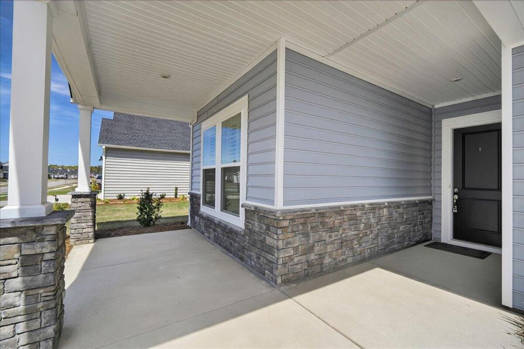 Photo of 1108 Cooper Point Street, Summerville, SC 29485 (MLS # 26004831)