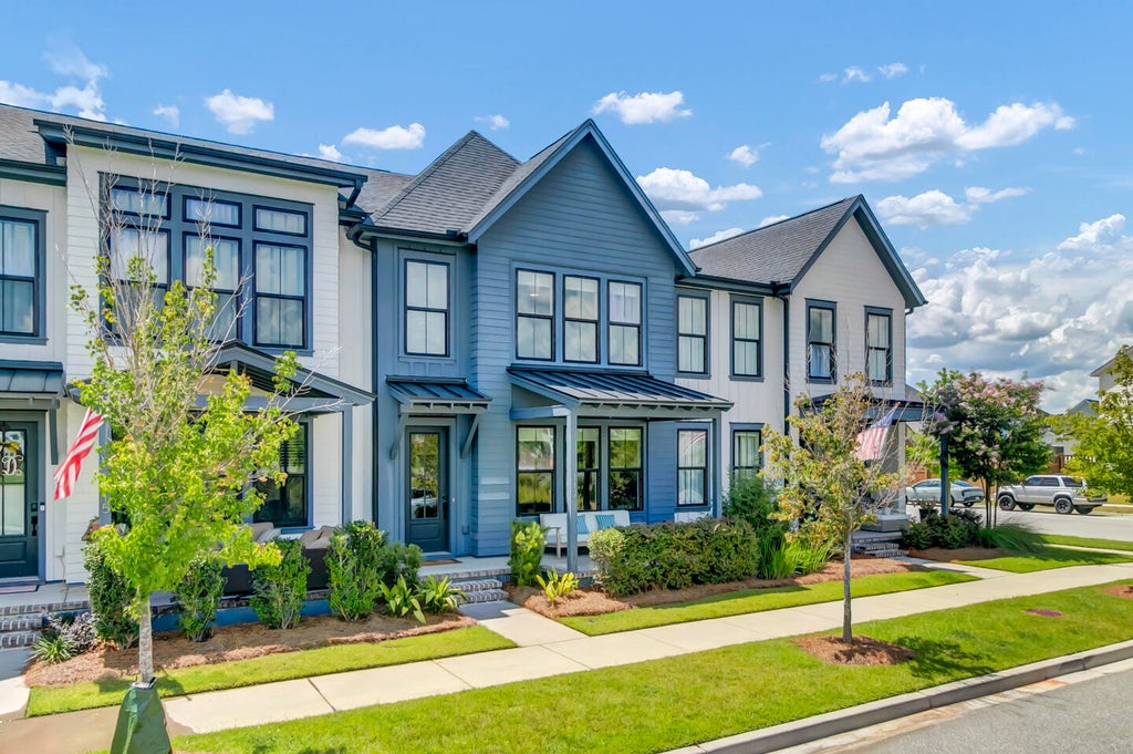 Photo of Summerville, SC 29486 (MLS # 26019308)