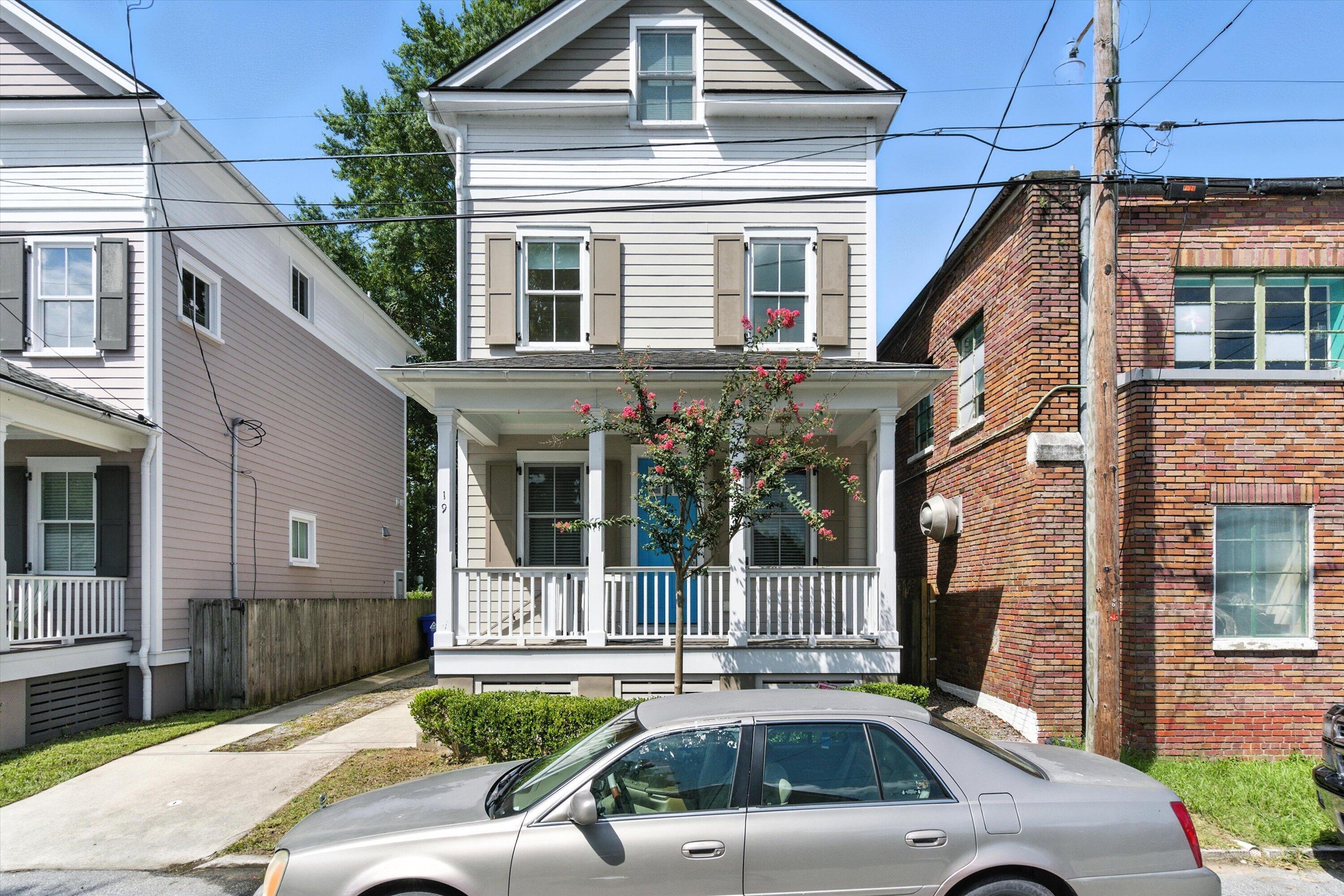 19 Dewey Street