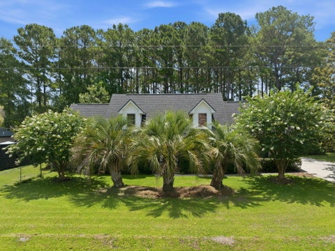 Photo of 2981 Bennett Charles Road, Mount Pleasant, SC 29466 (MLS # 26019142)