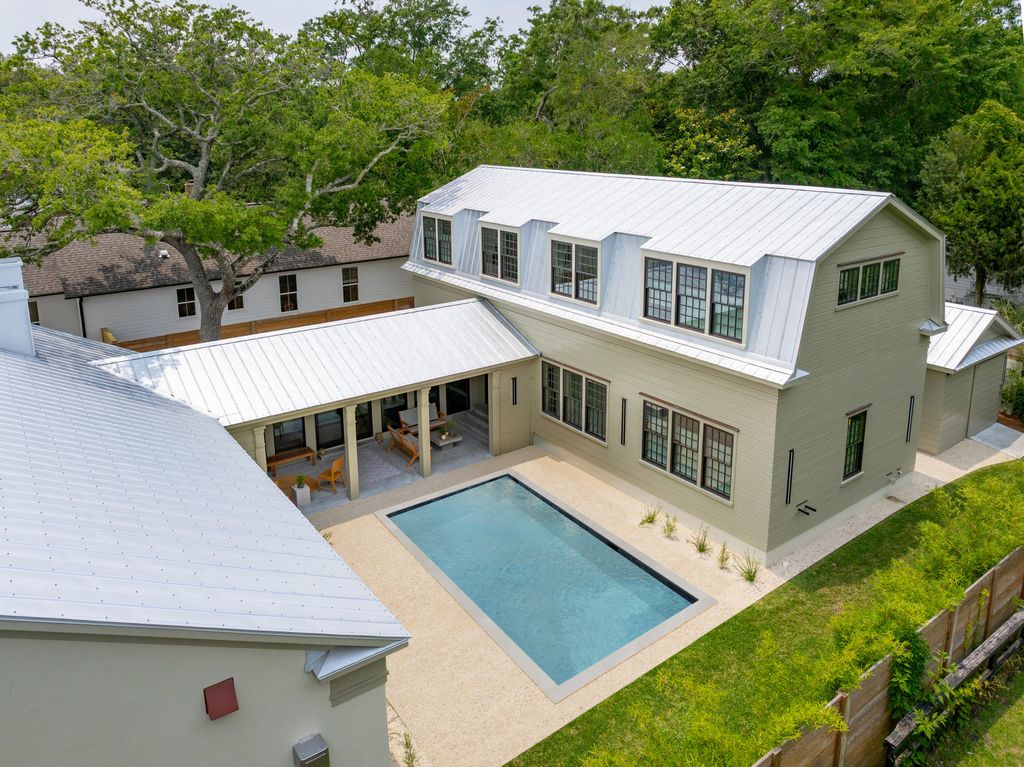 Photo of 922 Kincade Drive, Mount Pleasant, SC 29464 (MLS # 25016204)