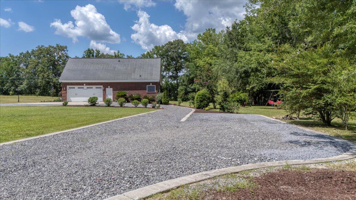 637 Cummings Chapel Road