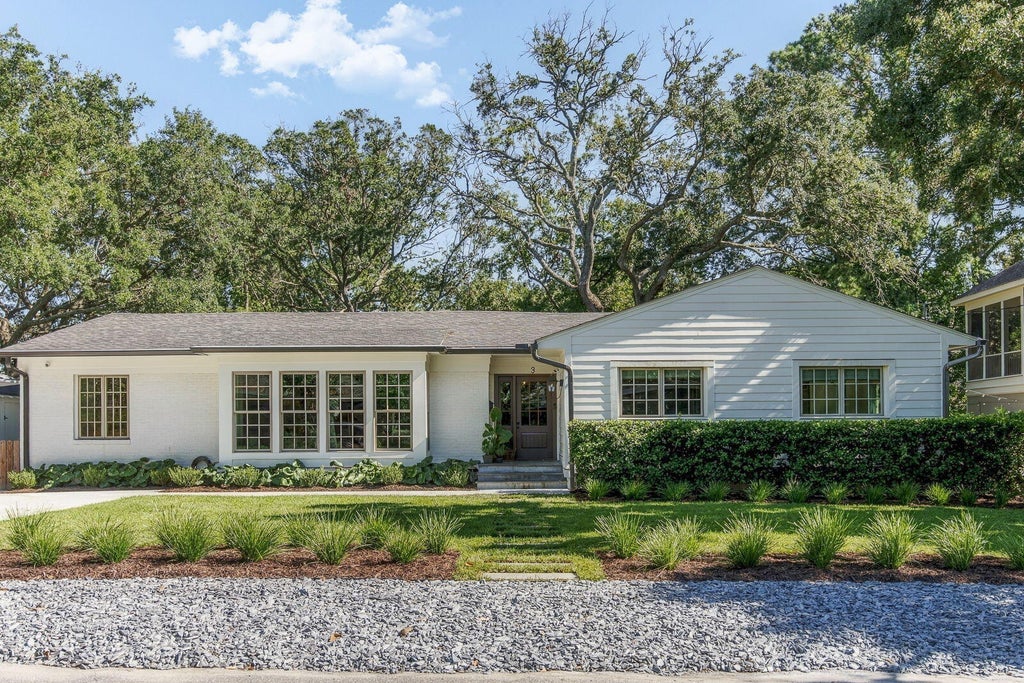 Photo of 3 Rebellion Road, Charleston, SC 29407 (MLS # 26027553)