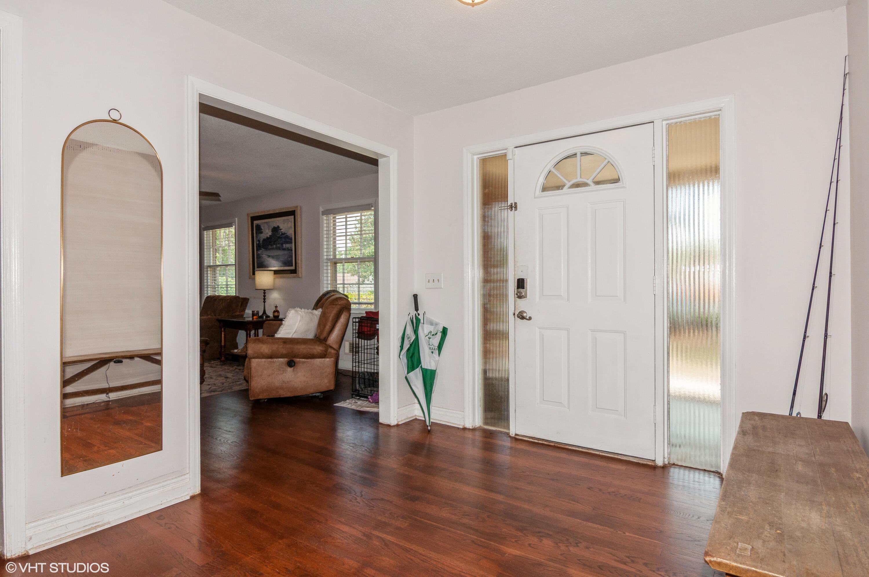 913 Natchez Trail