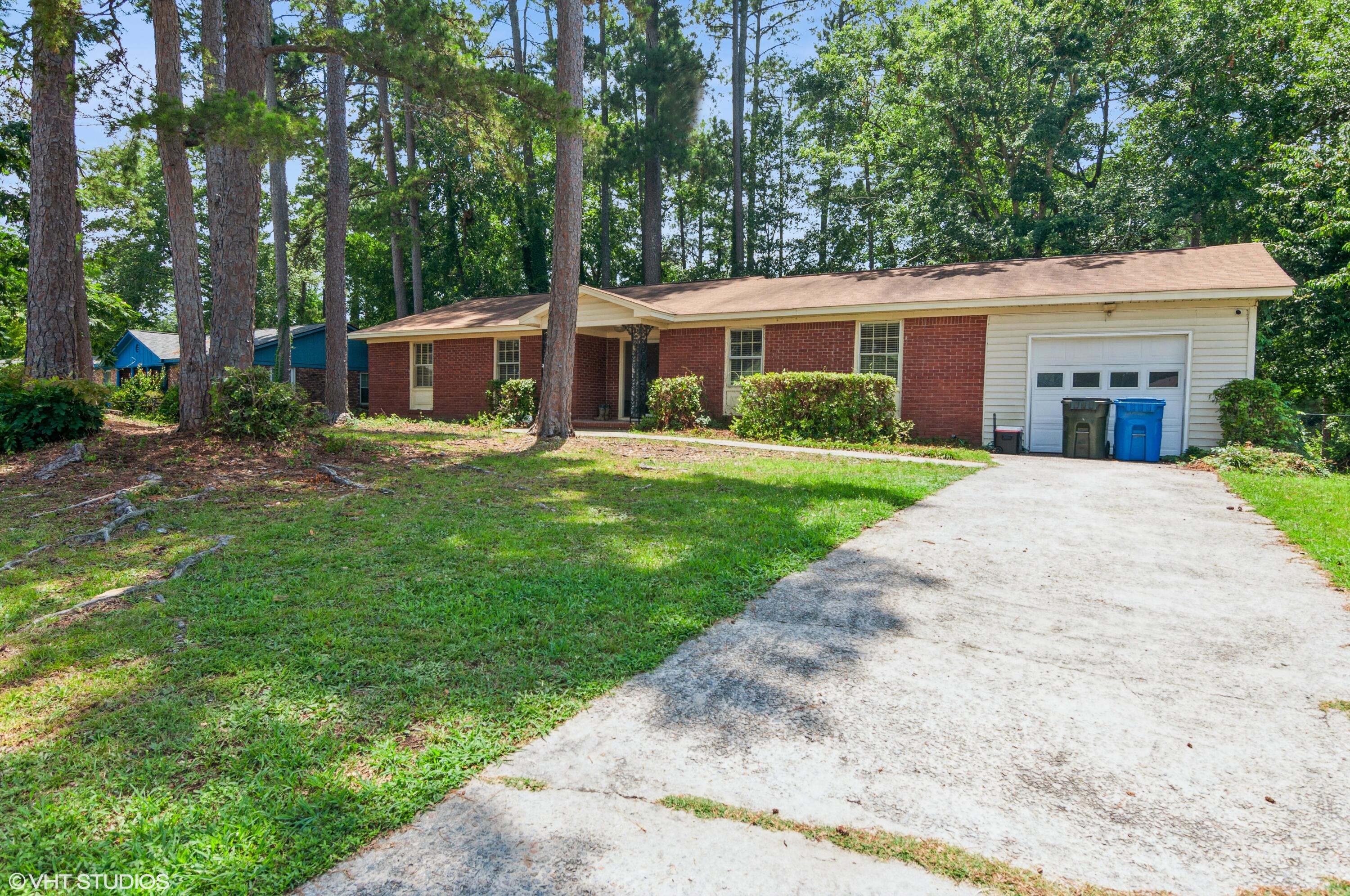 913 Natchez Trail
