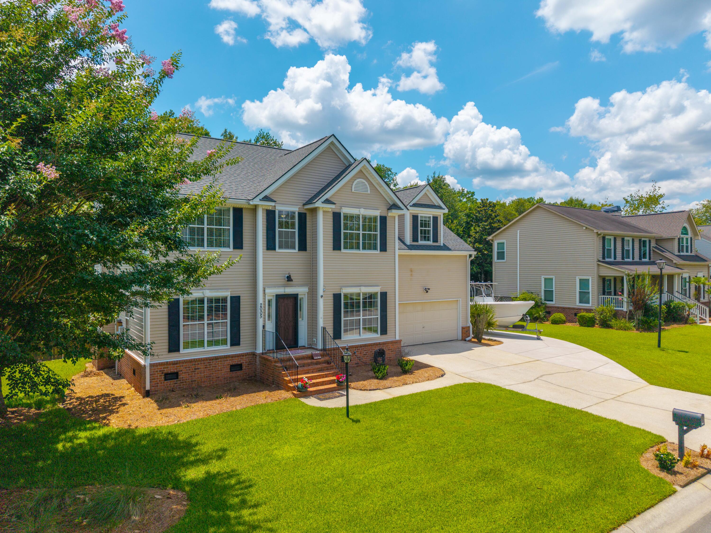 2005 Thornhill Drive