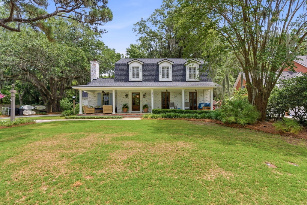 Photo of 972 Equestrian Drive, Mount Pleasant, SC 29464 (MLS # 26017842)