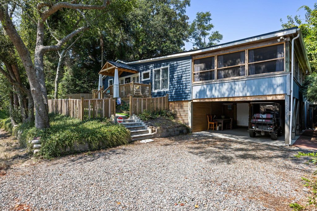 Photo of 212 E Hudson Avenue, Folly Beach, SC 29439 (MLS # 25026179)