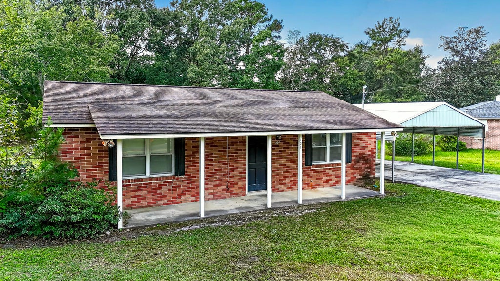 Photo of 104 Pineview Drive, Goose Creek, SC 29445 (MLS # 26029414)