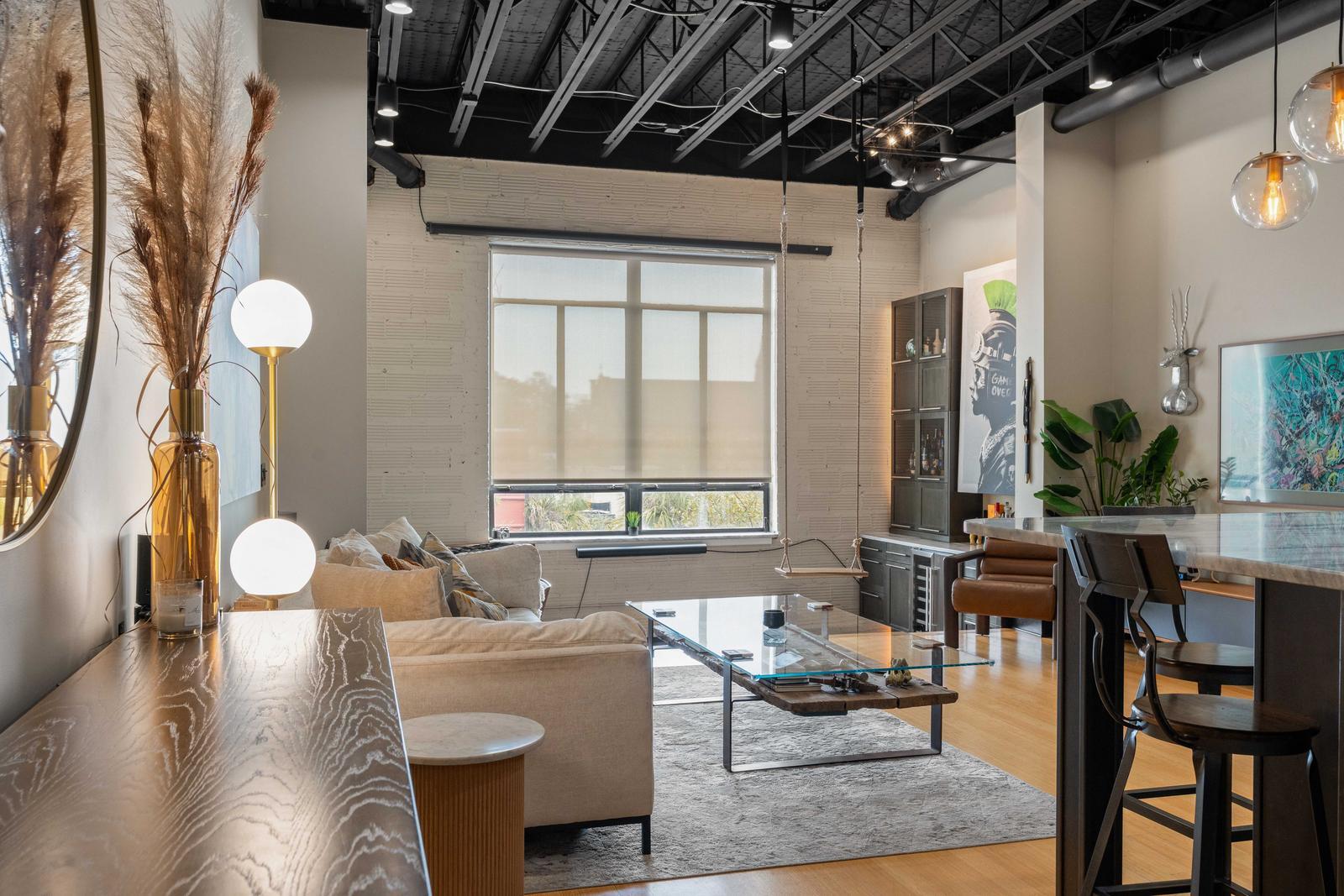 517 King Street Apt 11