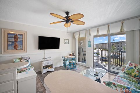 Photo of 40 Folly Field Road #Apt C253, Hilton Head Island, SC 29928 (MLS # 26014874)
