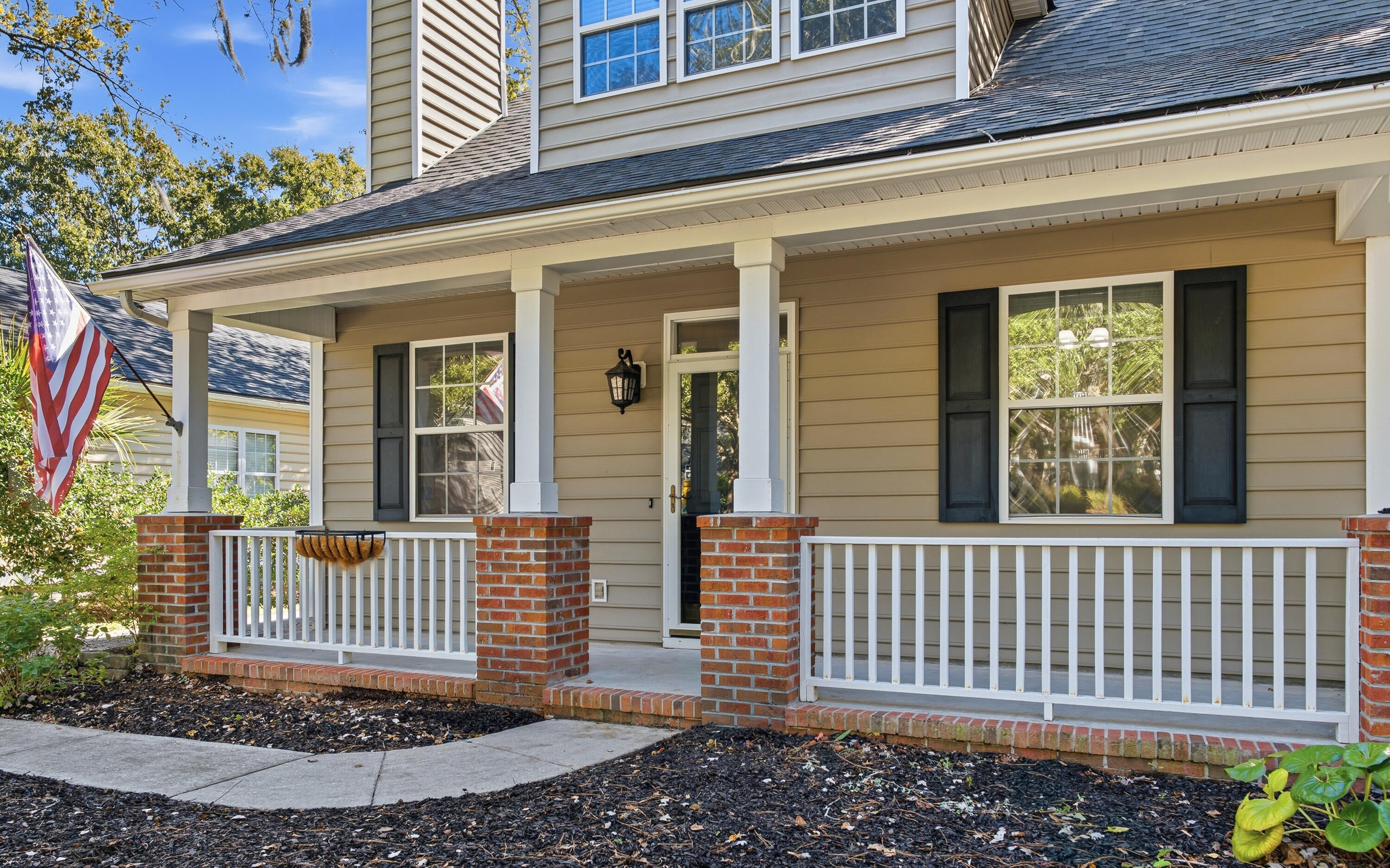 1202 Laurel Park Trail
