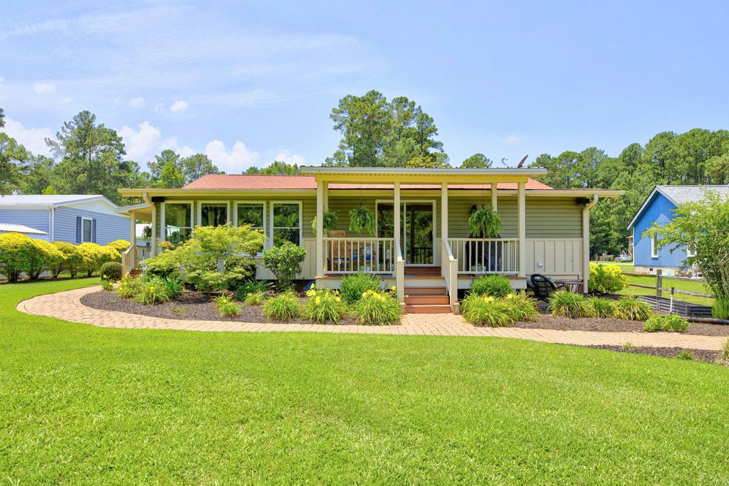 Photo of 1190 Gin Pond Drive, Summerton, SC 29148 (MLS # 26019175)