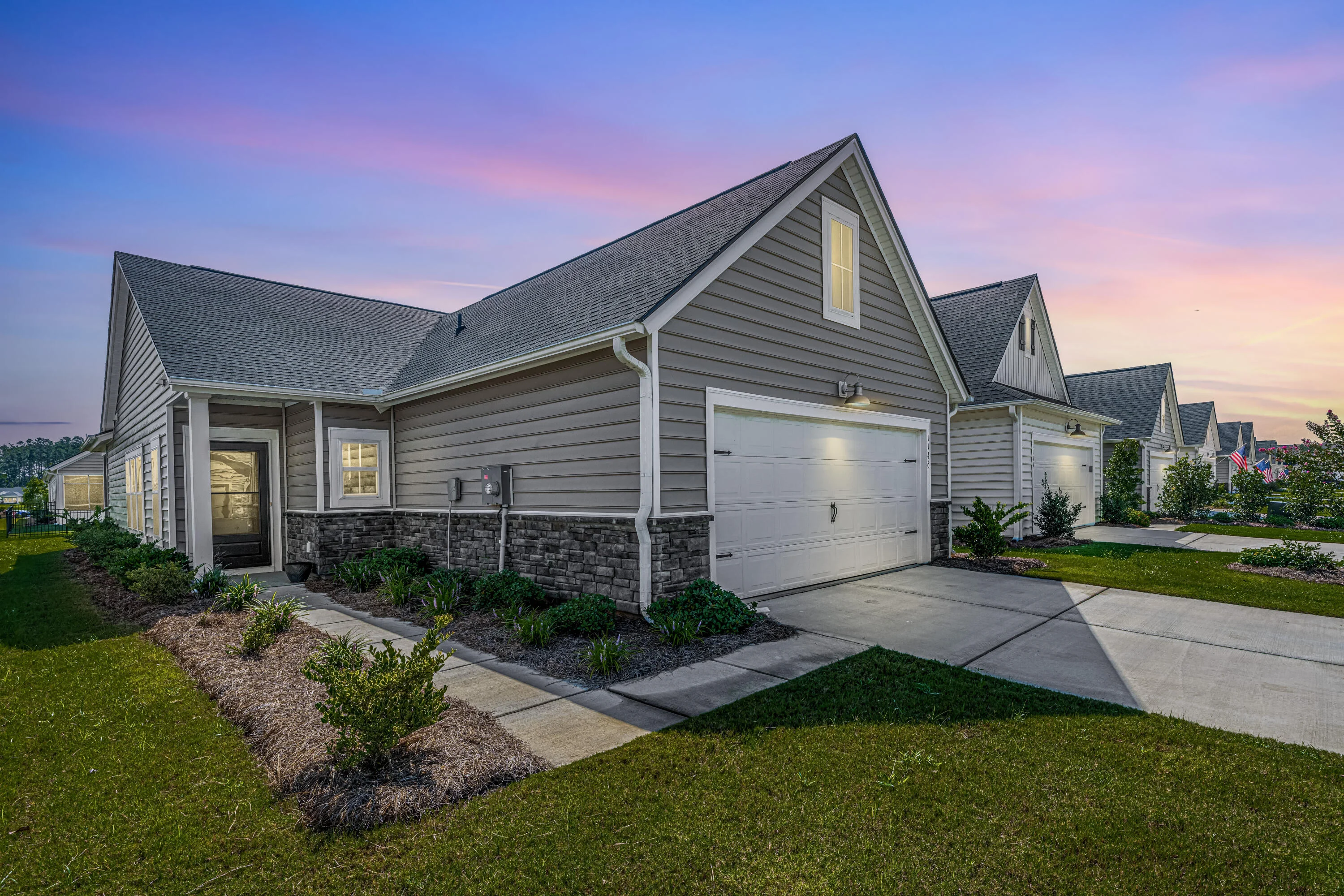 1146 Glorious Way
