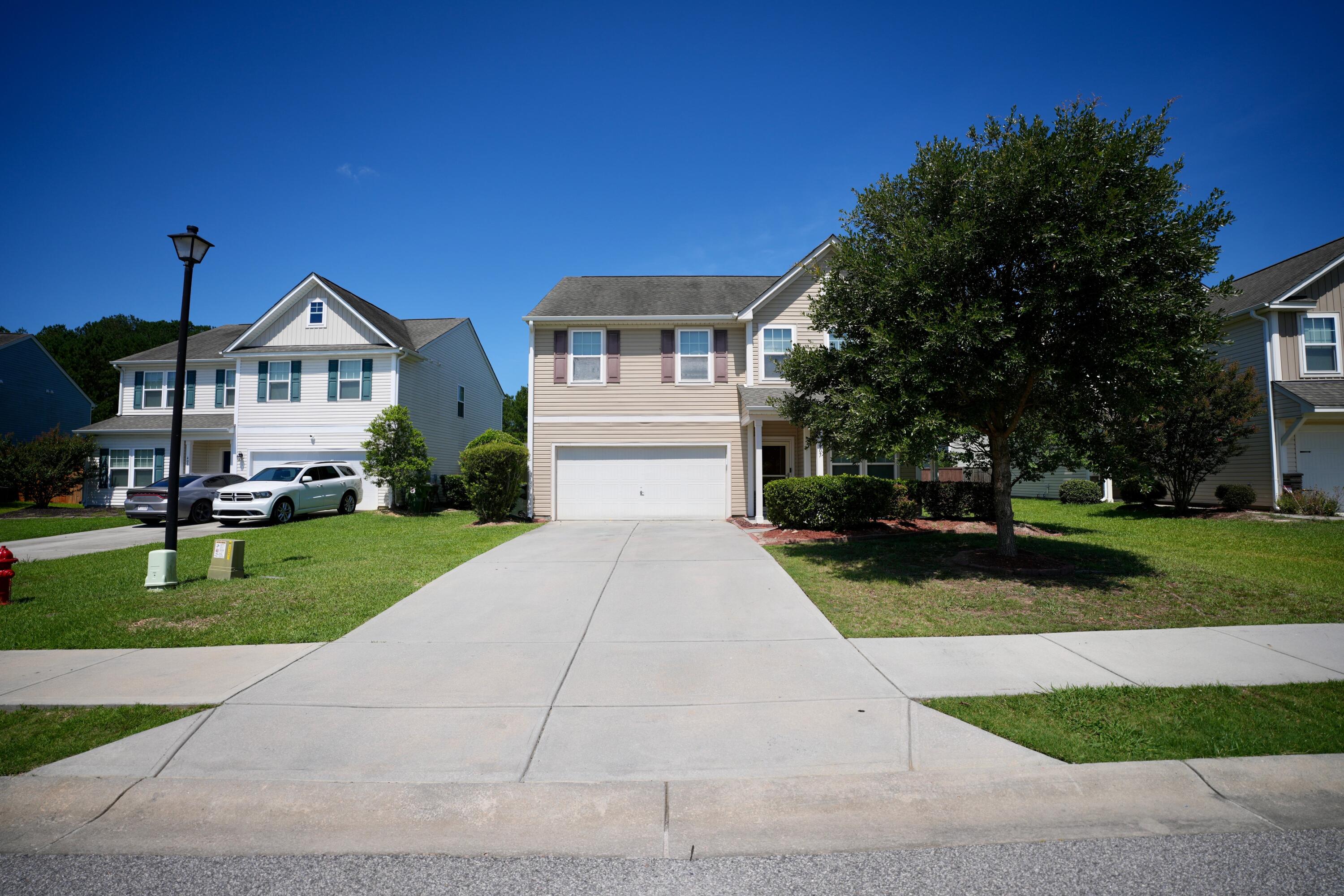 407 Thoroughbred Drive
