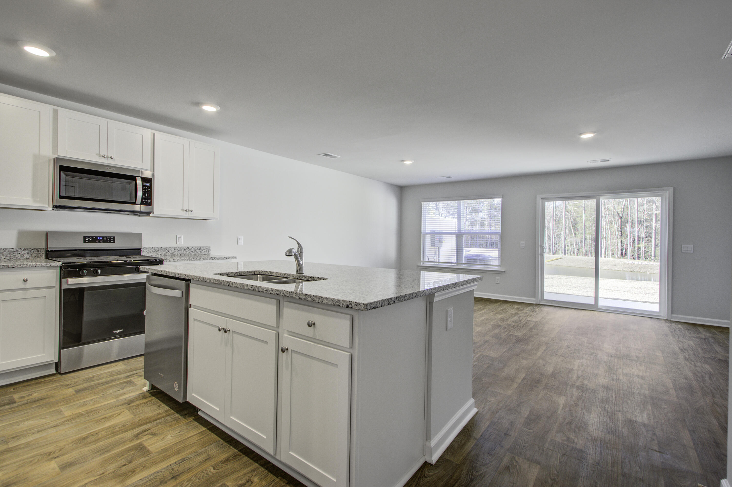 956 Long Bluff Road
