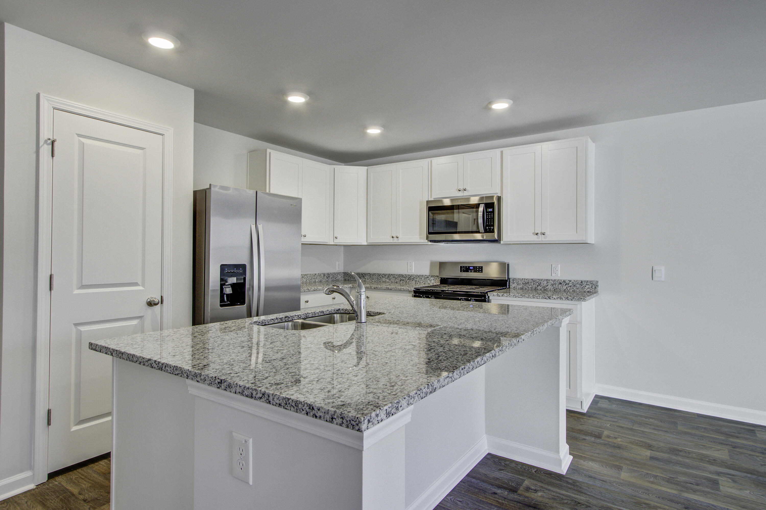956 Long Bluff Road