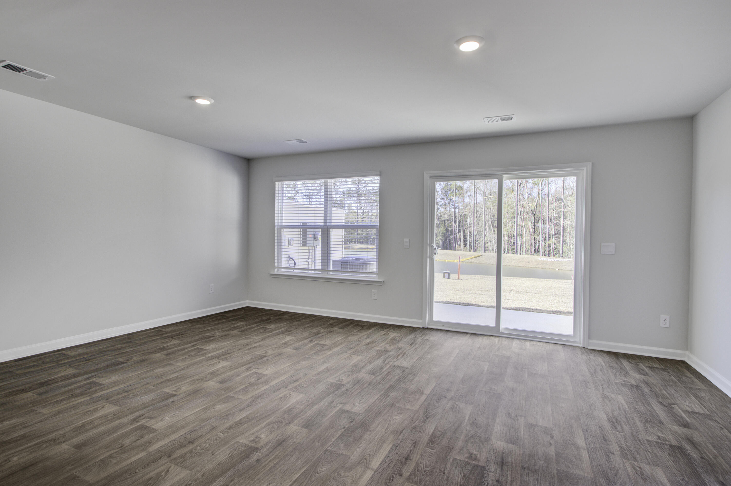 956 Long Bluff Road