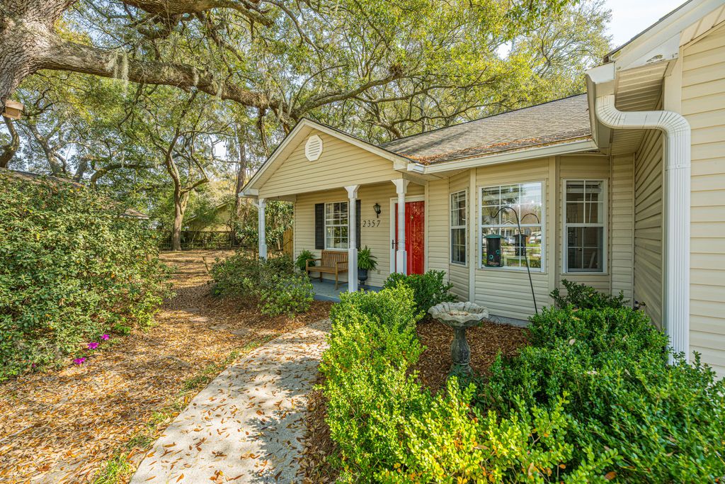 Photo of 2357 Soling Court, Charleston, SC 29414 (MLS # 26007009)