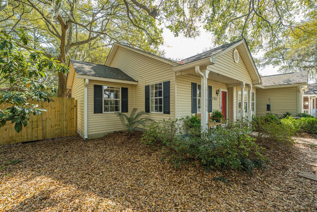 Photo of 2357 Soling Court, Charleston, SC 29414 (MLS # 26007009)